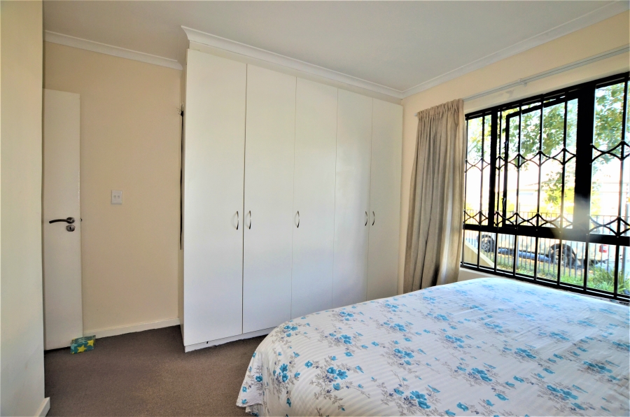 2 Bedroom Property for Sale in Somerset West Western Cape